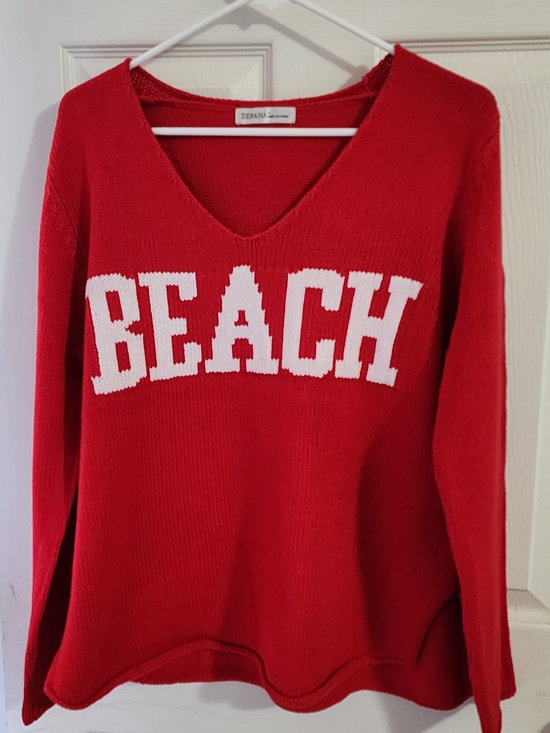 Zenana Outfitters Sweaters - NEW Zenana Outfitters Red V-Neck 'BEACH' Sweater.